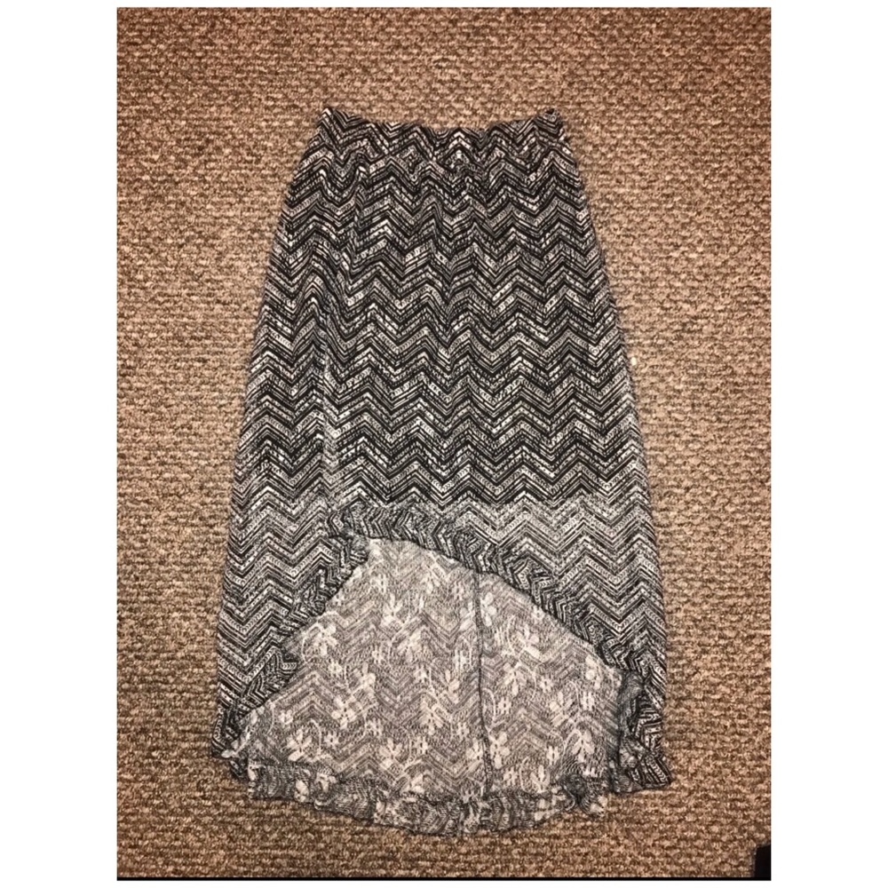 Black and white mullet shirt